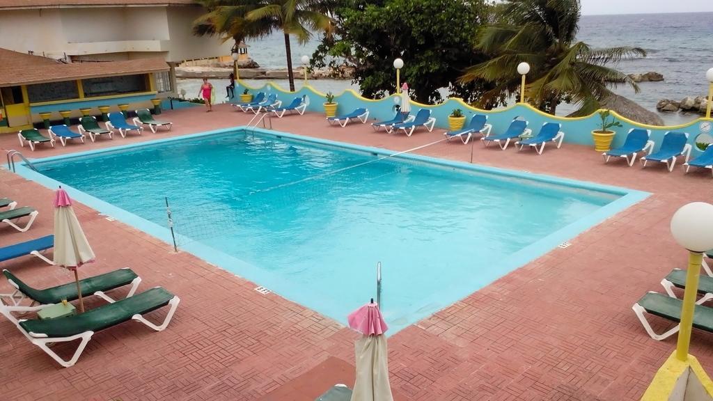 Club Ambiance (Adults Only) Hotell Runaway Bay Rum bild