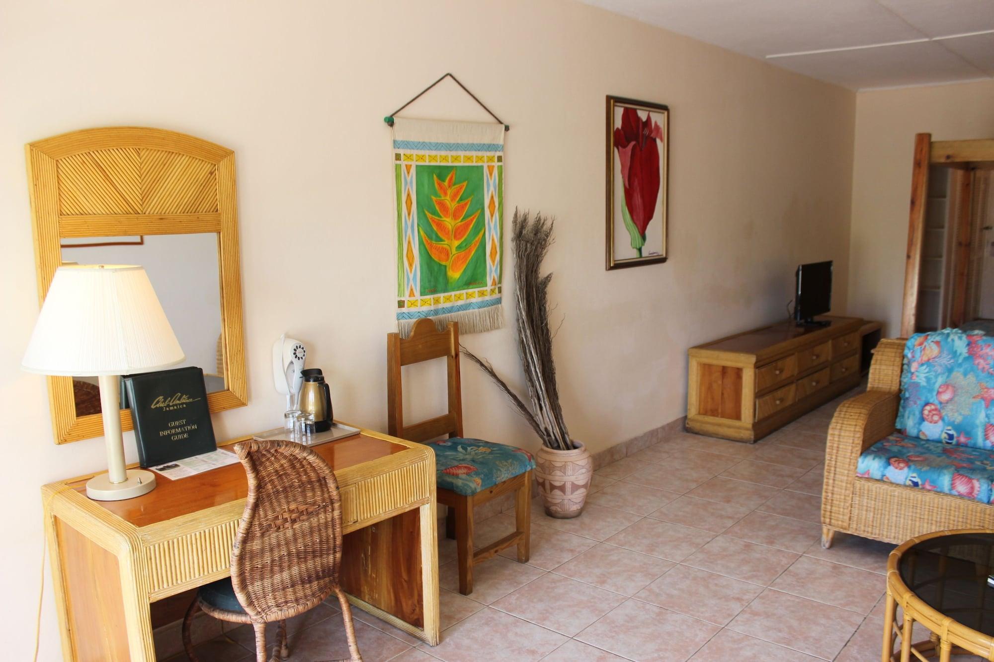 Club Ambiance (Adults Only) Hotell Runaway Bay Exteriör bild