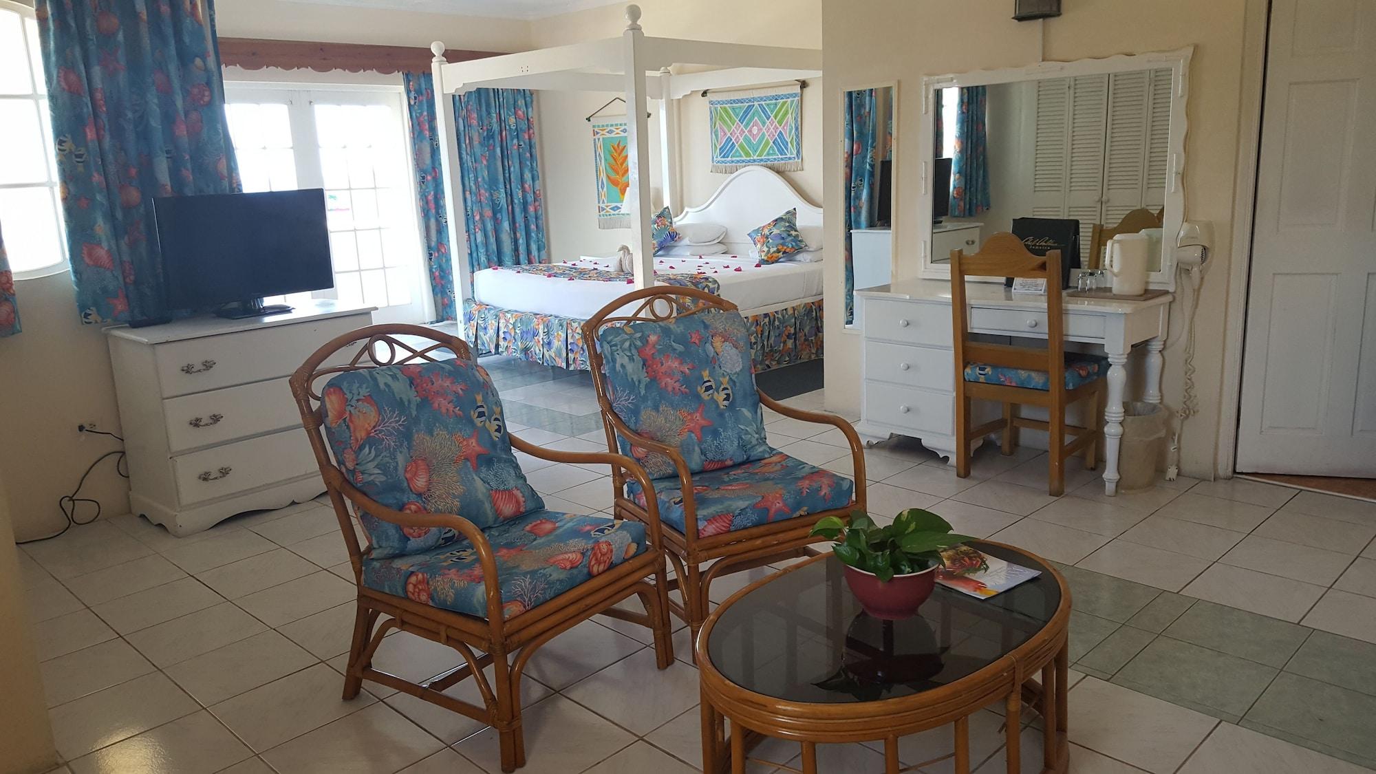 Club Ambiance (Adults Only) Hotell Runaway Bay Exteriör bild